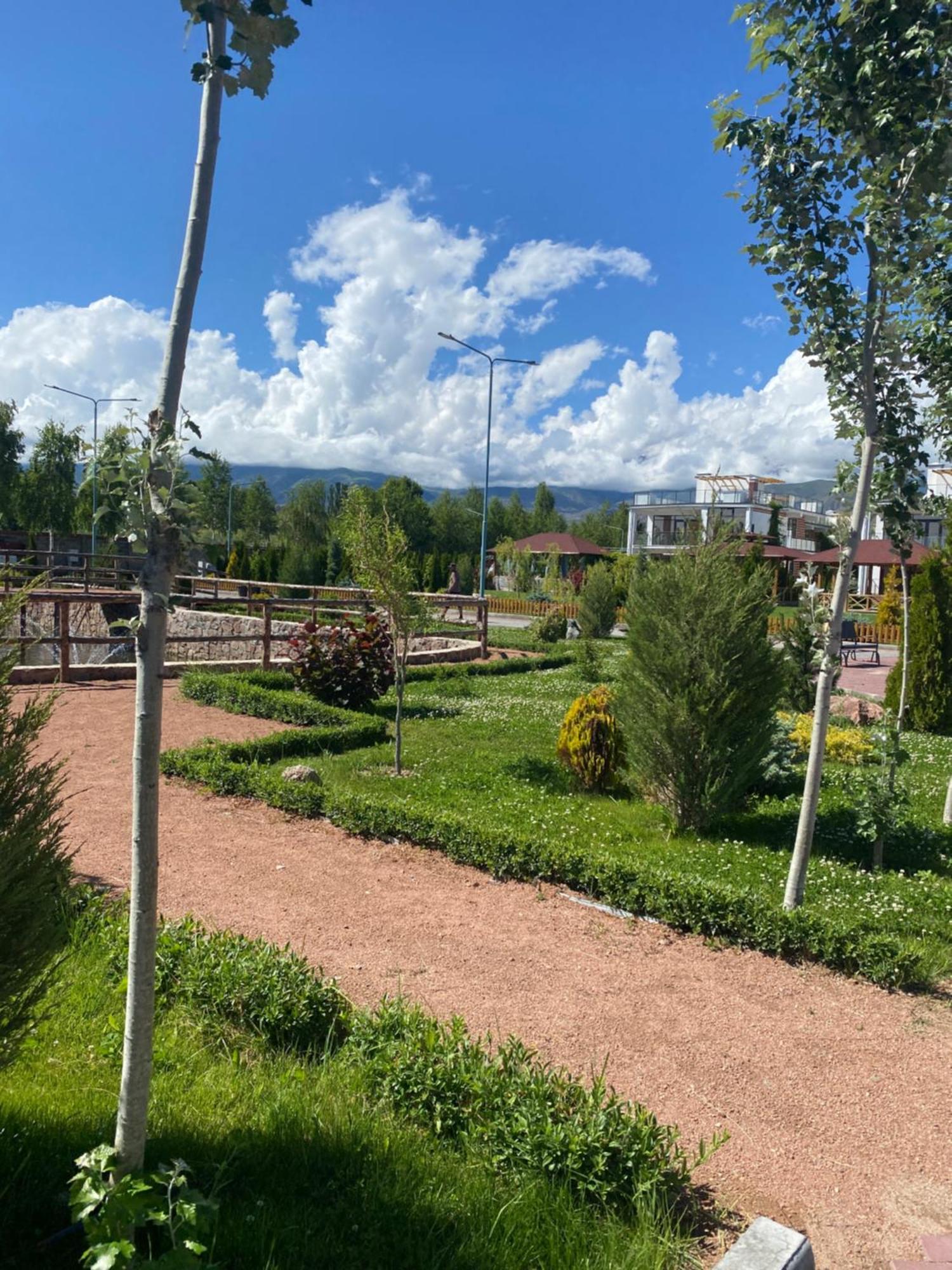 Таунхаус В Baytur Resort ボステリ エクステリア 写真