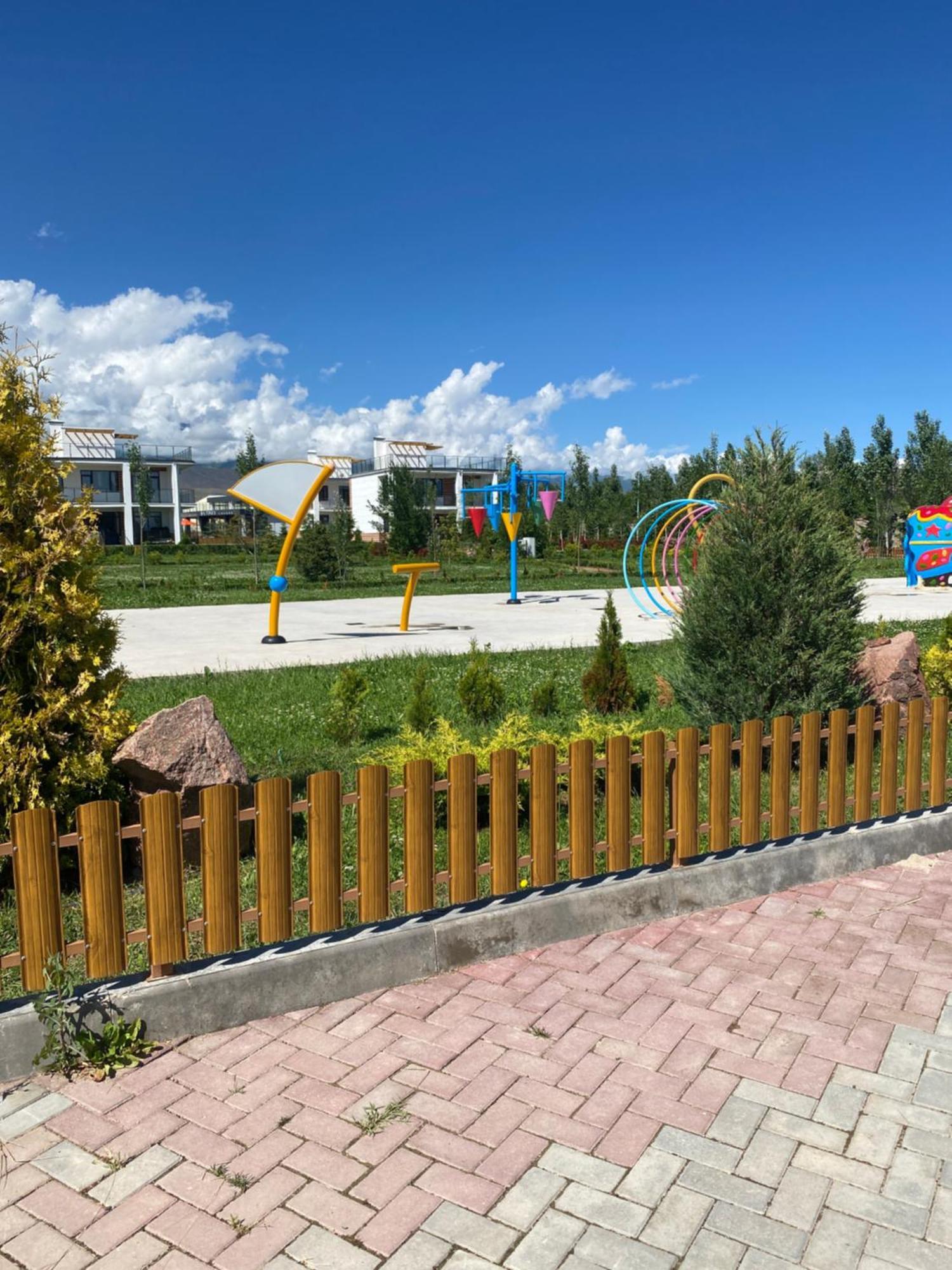 Таунхаус В Baytur Resort ボステリ エクステリア 写真