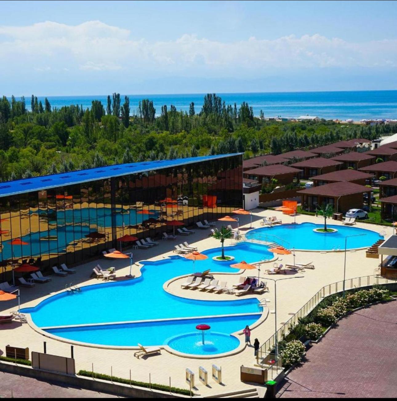 Таунхаус В Baytur Resort ボステリ エクステリア 写真