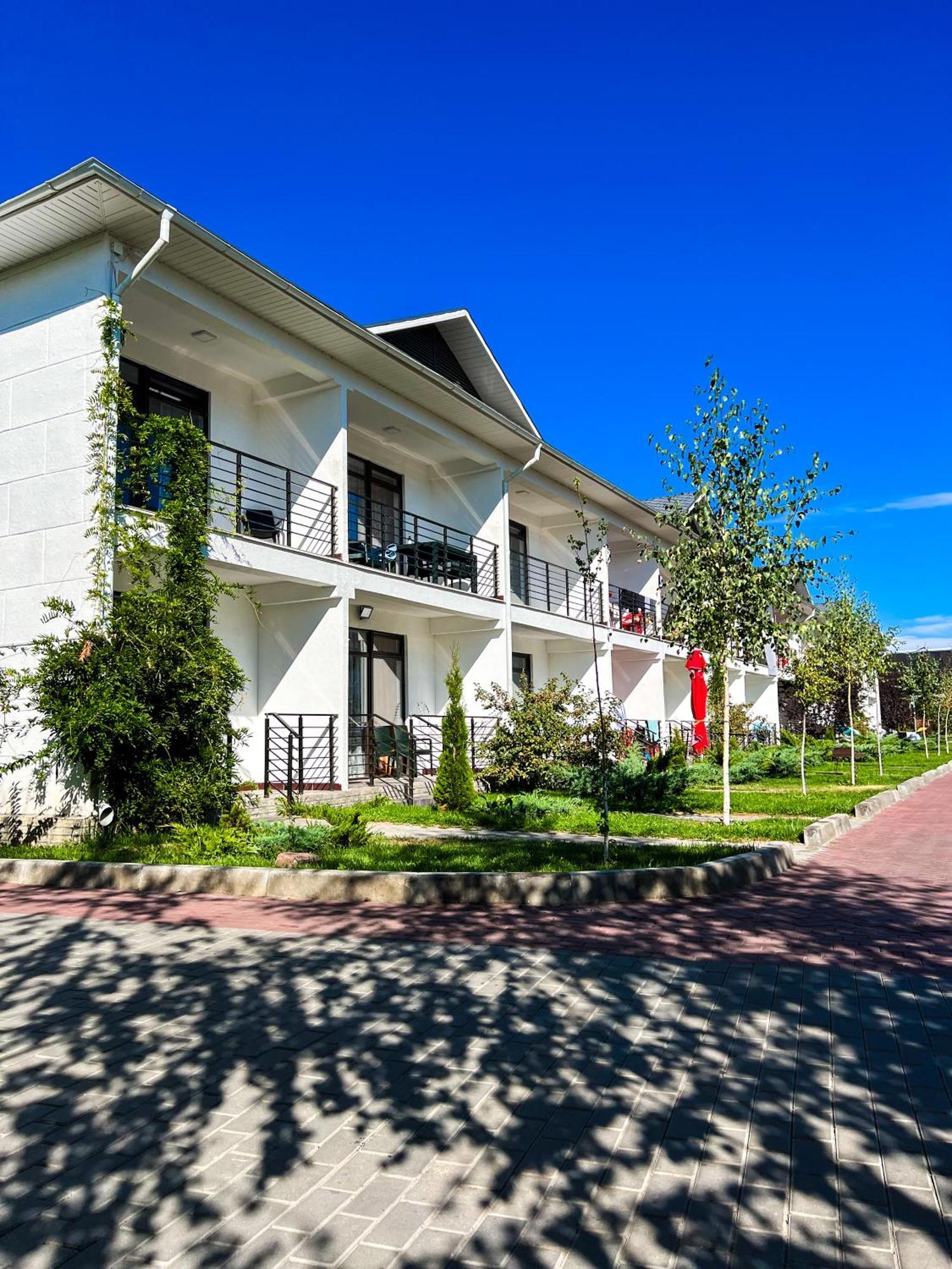 Таунхаус В Baytur Resort ボステリ エクステリア 写真